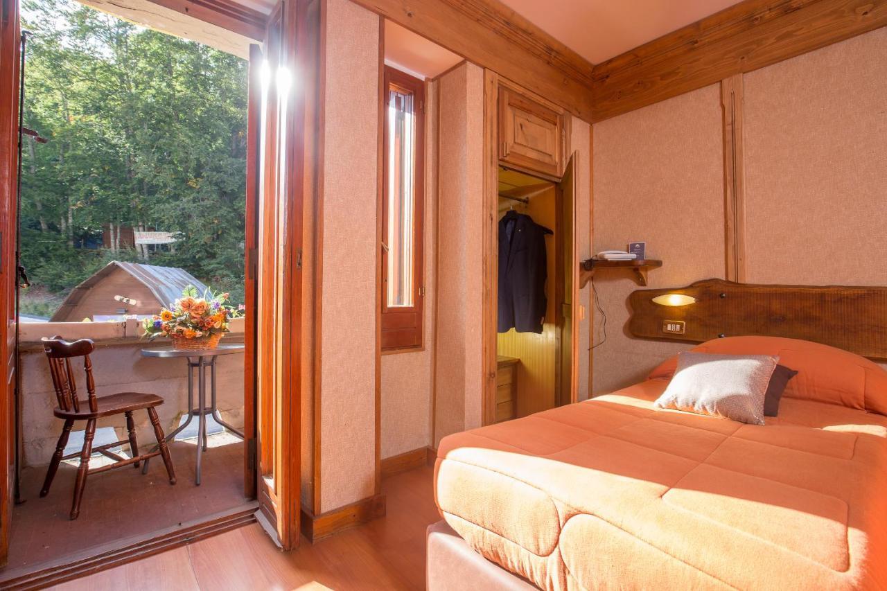 Hotel Togo Palace 泰尔米尼洛 外观 照片