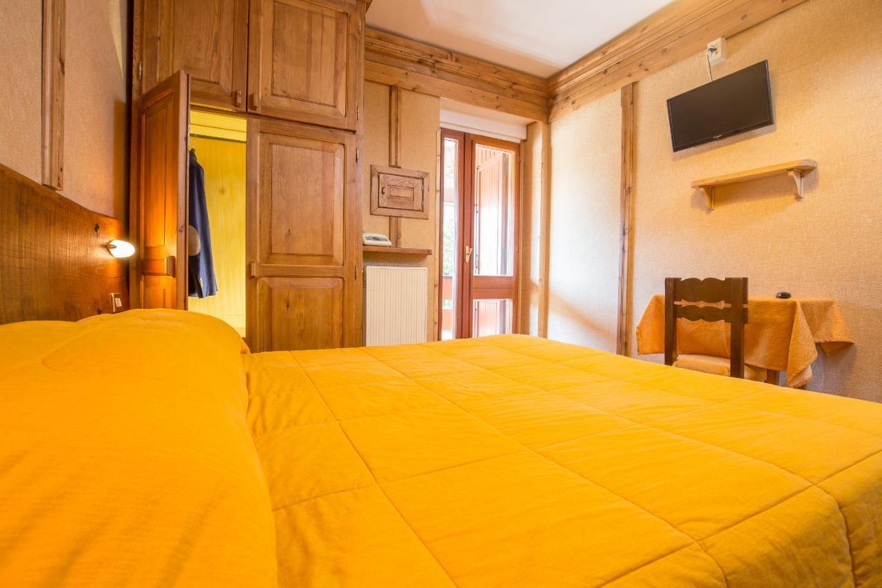 Hotel Togo Palace 泰尔米尼洛 外观 照片